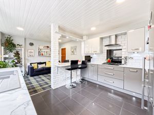 Photo 23- click for photo gallery